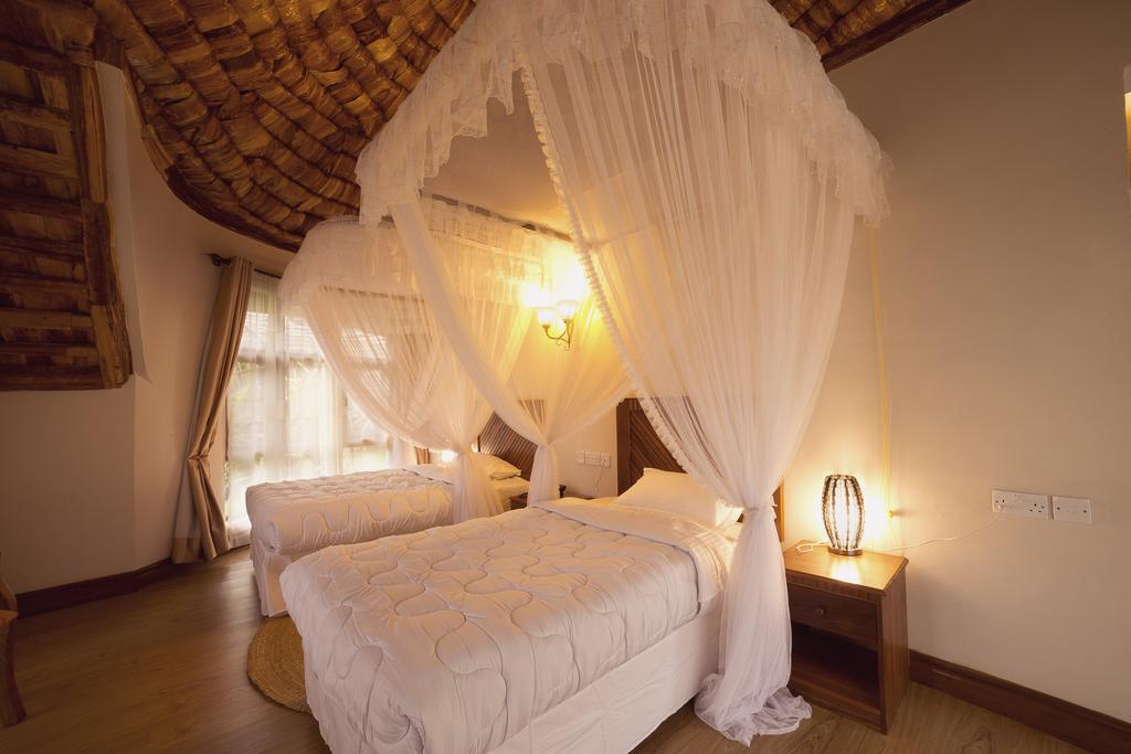 Farm Of Dreams Lodge Karatu Room photo
