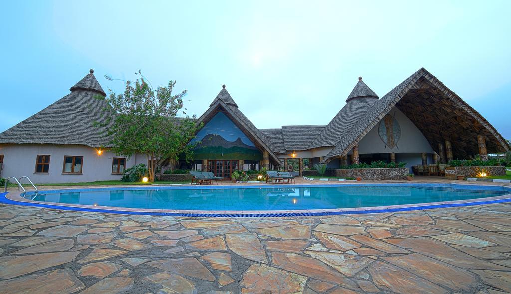 Farm Of Dreams Lodge Karatu Exterior photo